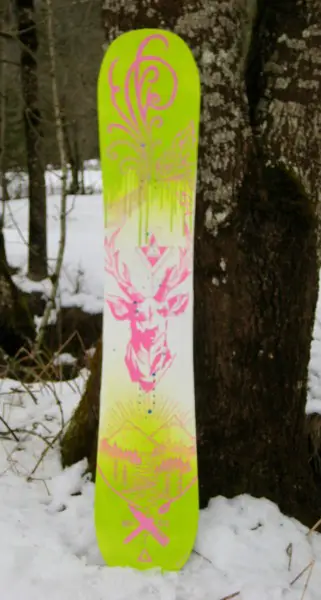 ¿Puedes usar pintura acrílica en una tabla de snowboard?